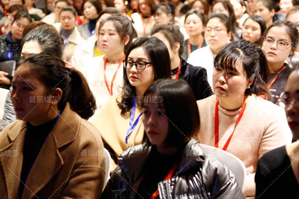 美容院怎么带动员工和顾客激情