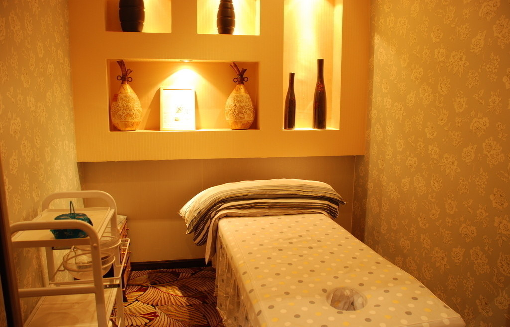 关于美容美体嘿嘿连载APP嘿嘿视频污版建设的一点思考