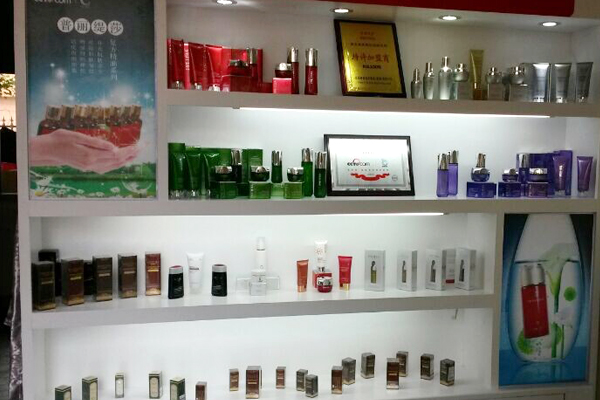 美容院嘿嘿视频黄色欧美风嘿嘿连载APP配送