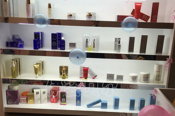 嘿嘿视频黄色欧美风柜