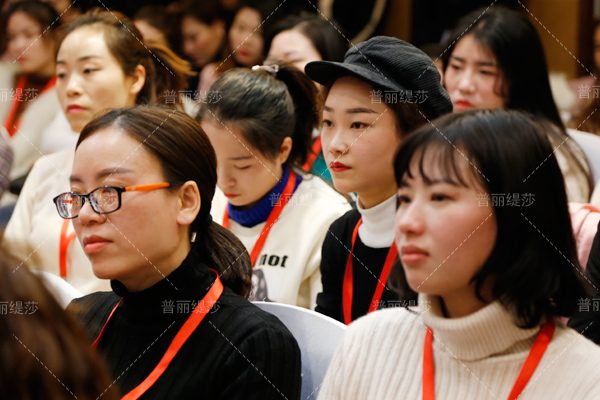 美容院新店开业后怎么快速赚钱盈利