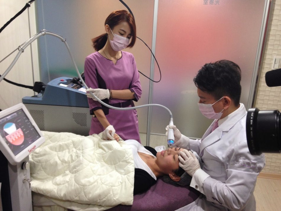 美容院老板，你该如何迎合科技美容浪潮