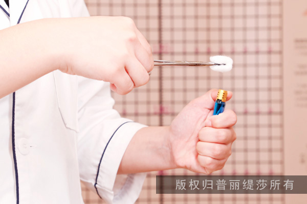 打死都不做美容师了？不，还是要做...