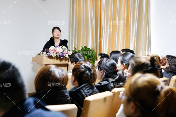  做一个下店的美容导师咋样，工作流程详解