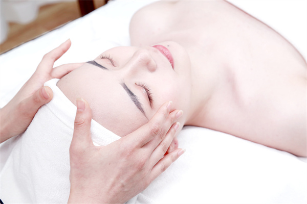 问题性皮肤管理嘿嘿连载APP嘿嘿视频污版：祛斑祛痘店排行榜10强!