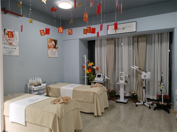 为何小型美容店反而能实现盈利飞跃？